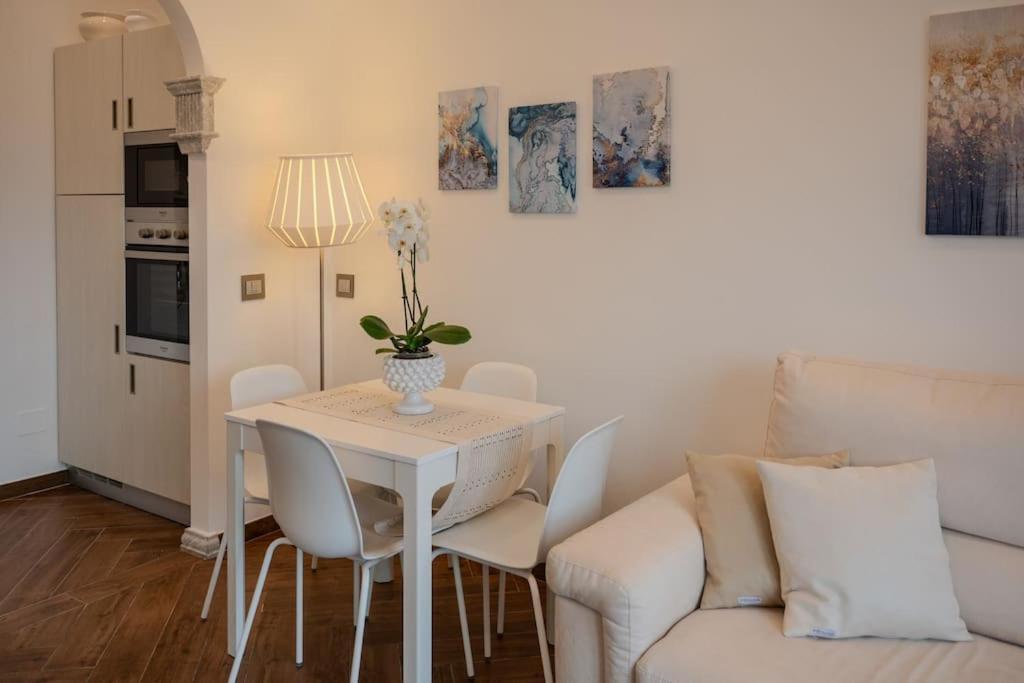 La Chicca Sicily Holiday House كاستلمولا المظهر الخارجي الصورة